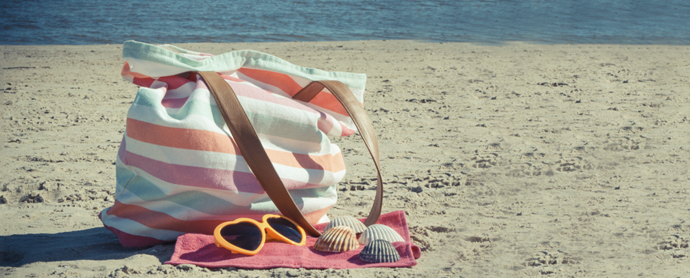 Sustainable beach bag made from eco-friendly materials for seaside use